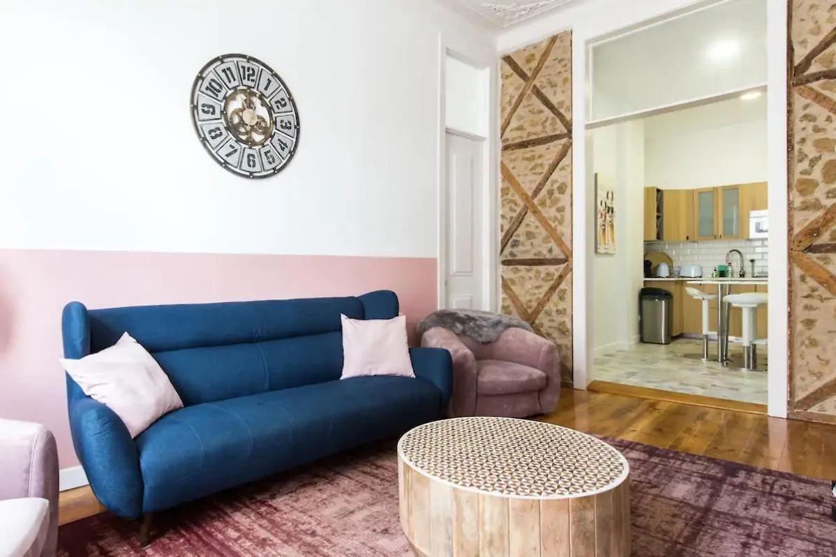 Lejlighed Beautiful 2Br High Ceiling/50M From Timeout Market Lisboa